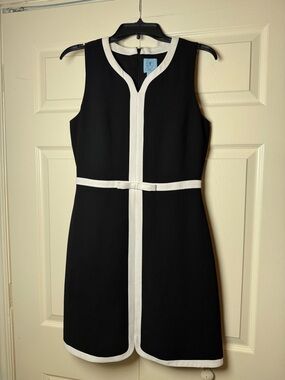 CeCe Sleeveless Color blocked Sheath Dress